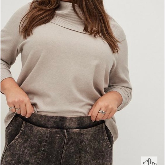 NWT Torrid size 1 leggings WITH POCKETS - Picture 5 of 11